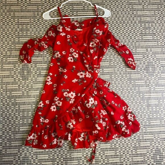 Promesa Red Floral Wrap Dress - Picture 3 of 6